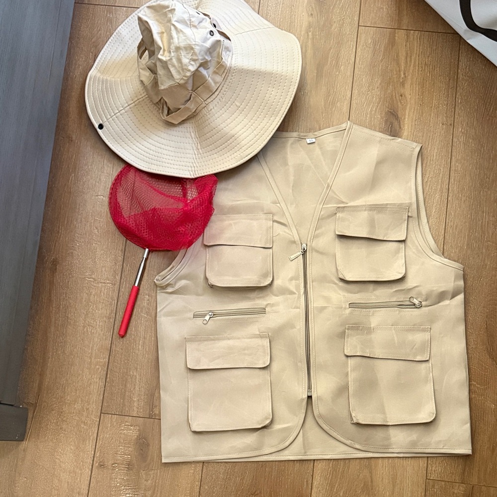 Beige bug catcher Utility Vest and Hat Set